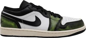 Jordan 1 low Wear away Electric Green (USED)