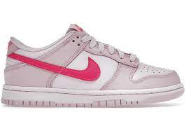 Nike dunk low triple pink (gs)