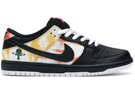 Nike sb  dunk low ray gun