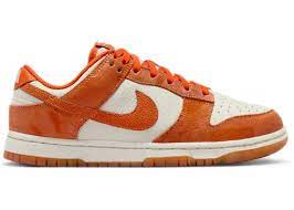 Nike dunk low crushed orange